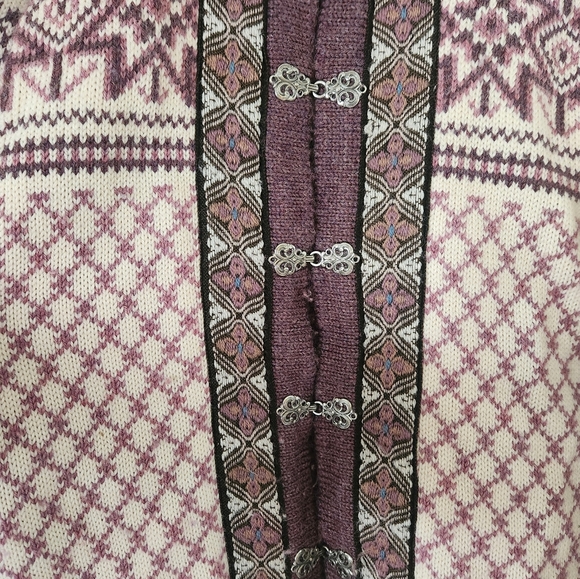 Vintage DALE OF NORWAY Sz 42 Ski Nordic Fair Isle Purple Wool Sweater READ FLAWS - Picture 9 of 9